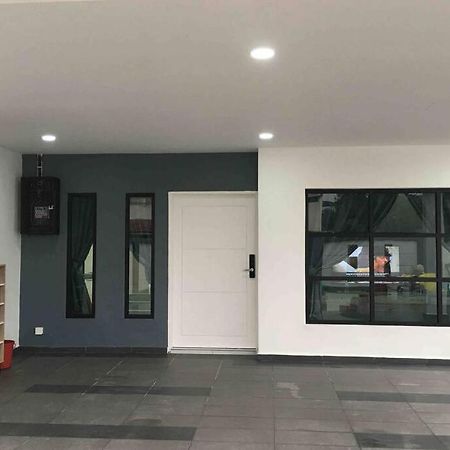 22Pax :Taman Pelangi Party House Nearby Midvelly Villa Johor Bahru Exterior photo